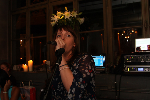 080508-Livingroom-FM-039