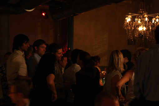 080508-Livingroom-FM-040